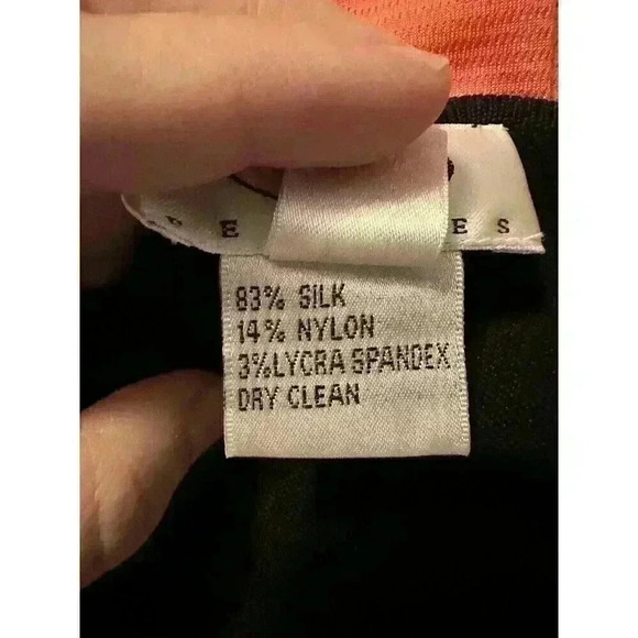 Talbots Top Womens Med Petite Black Sleeveless V Neck Silk Blend Stretch 3/4 - Picture 5 of 7